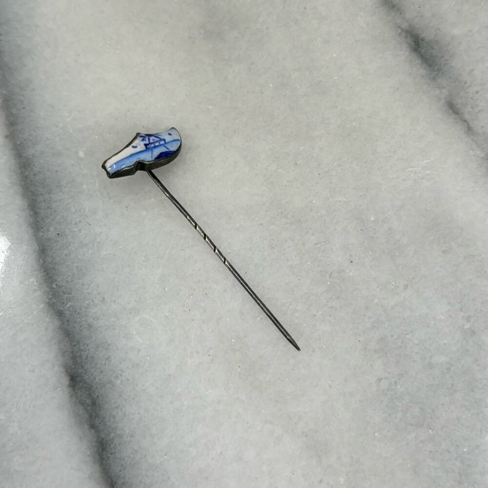 Antique Dutch delft clog show sterling silver hat pin